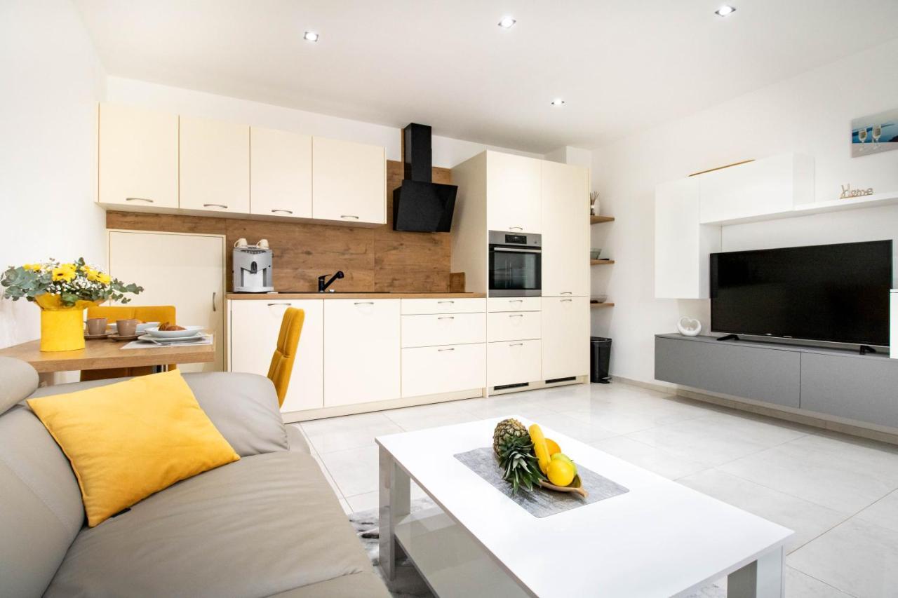 Apartment Juric พูลา ภายนอก รูปภาพ